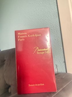 Perfume Maison Francis Kurkdjian Paris