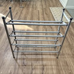 EXPANDABLE SHOE RACK