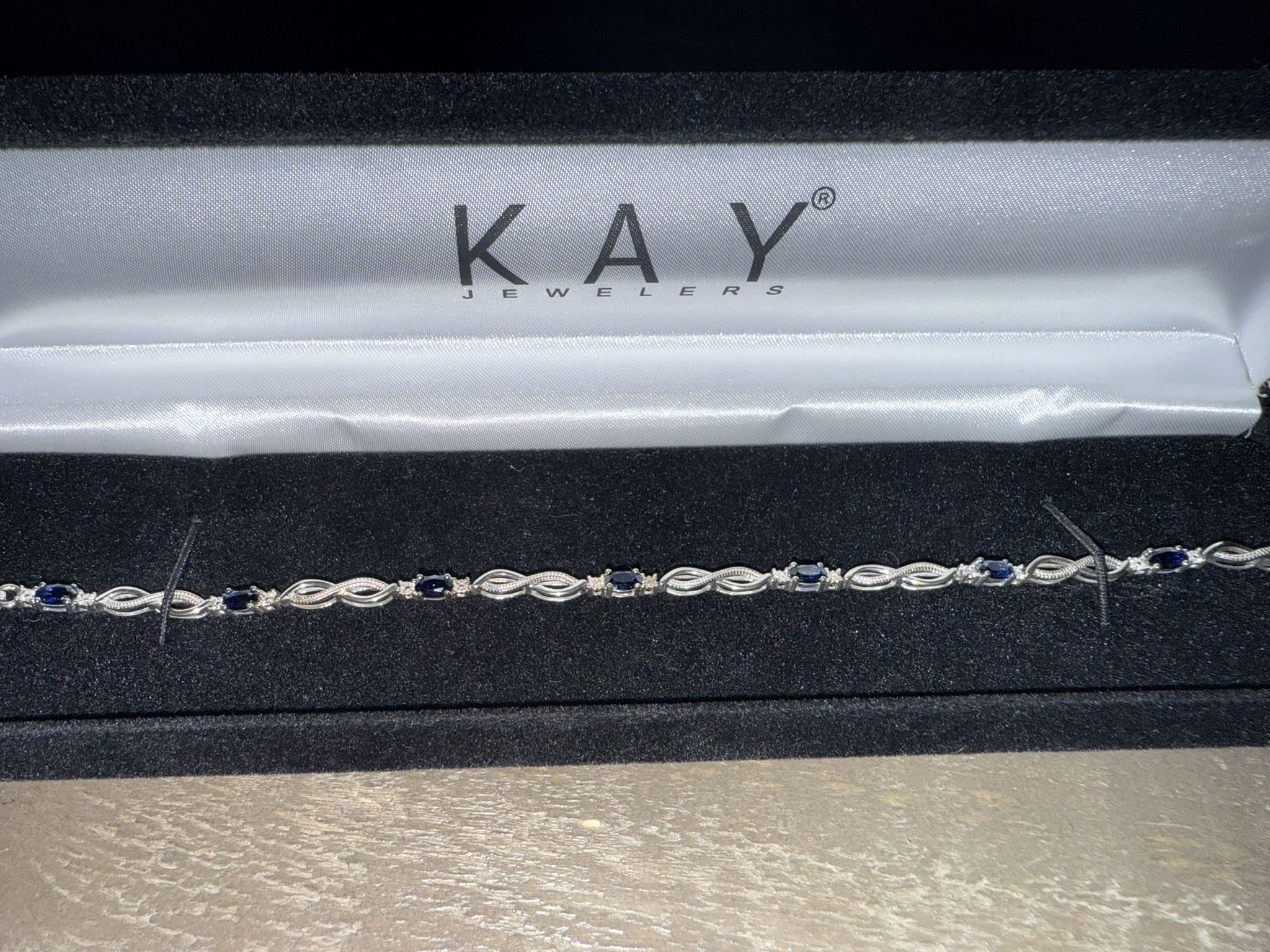 Oval-Cut Blue Lab-Created Sapphire & Diamond Accent Infinity Bracelet Sterling Silver 6.25 “