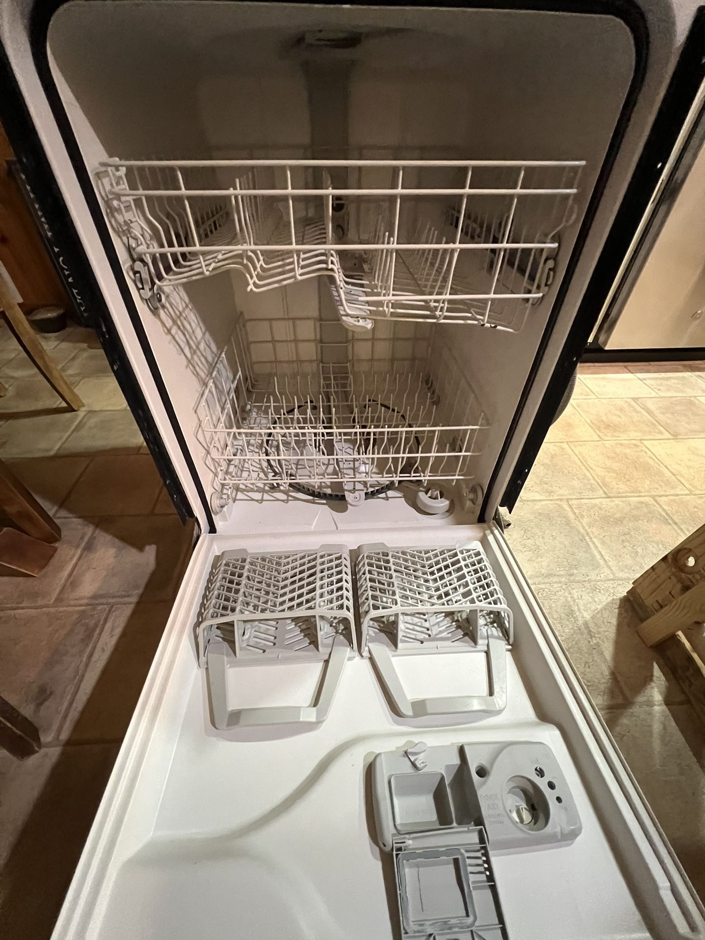 Amana Dishwasher for Sale in Roy, WA OfferUp