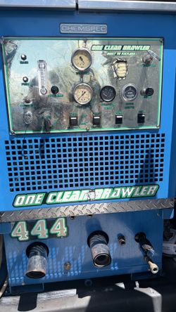 Clean carpet machine