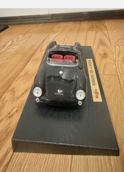 Maisto 1955 Porsche 550 A Spyder Special Edition 1:18 Die Cast Model Car