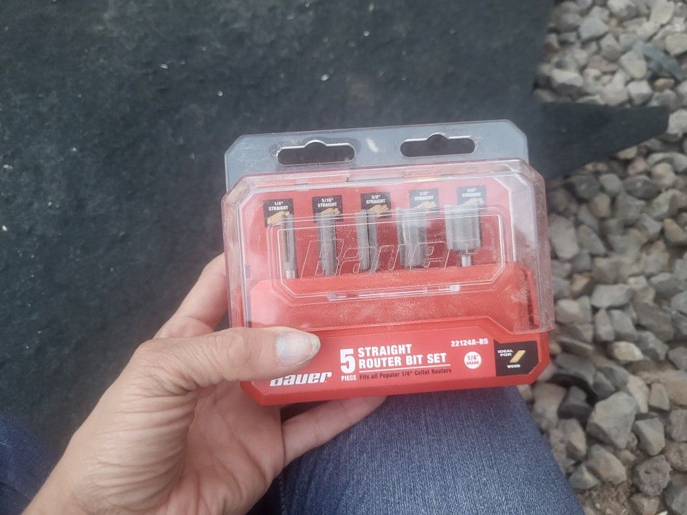 Bauer 5-Piece Straight Router Bit Set,