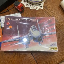1/72 Sukhoi Su-72 UB FLANKER