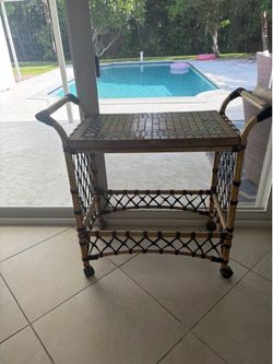 Outdoor bar table
