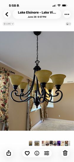 Chandelier in a great condition