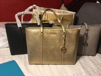 Michael Kore bags I need to sell have more new ones