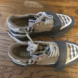 Gently used Burberry Shoes -$100