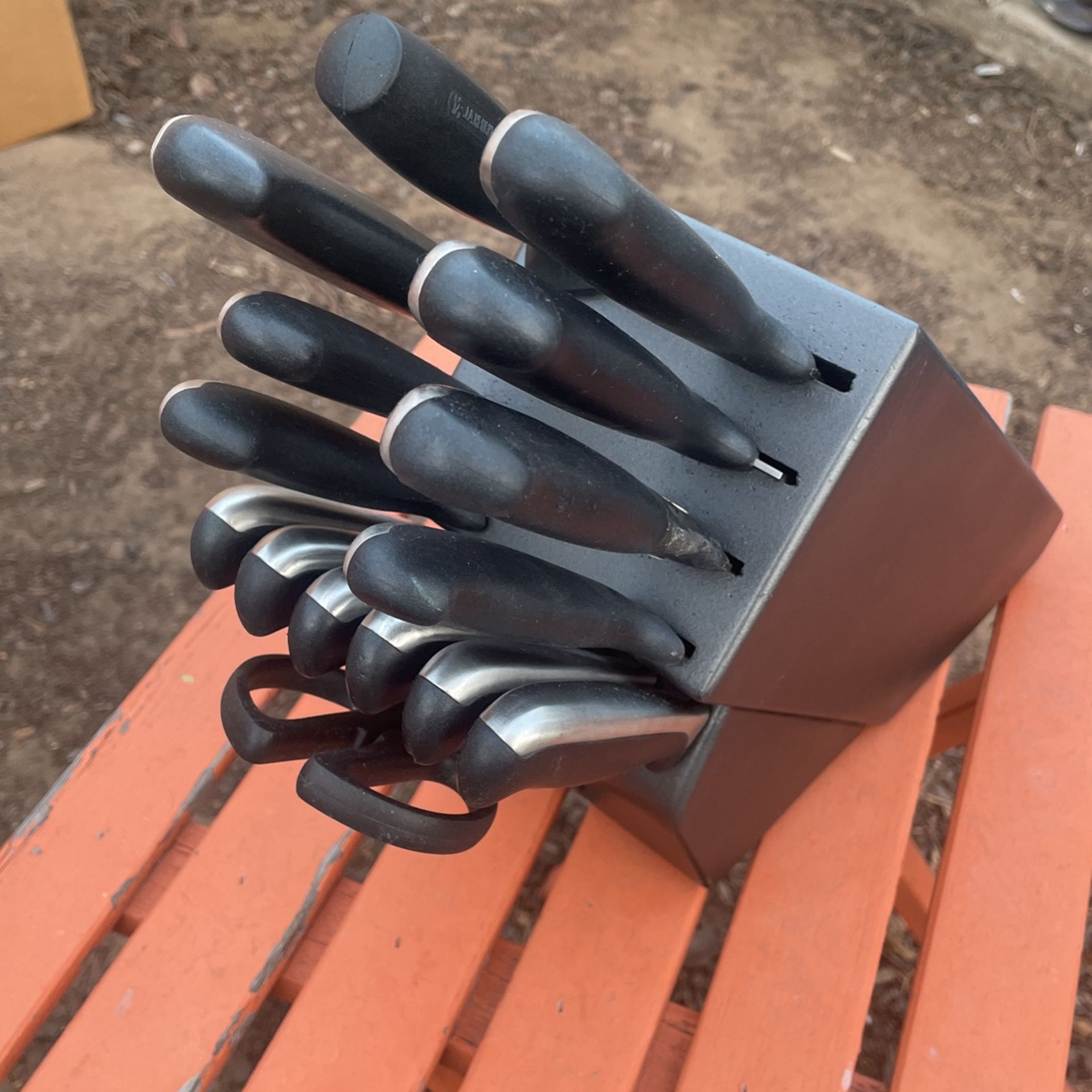 Knives With Scissors 