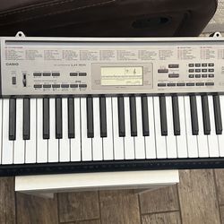 ELECTRIC KEYBOARD CASIO LK165