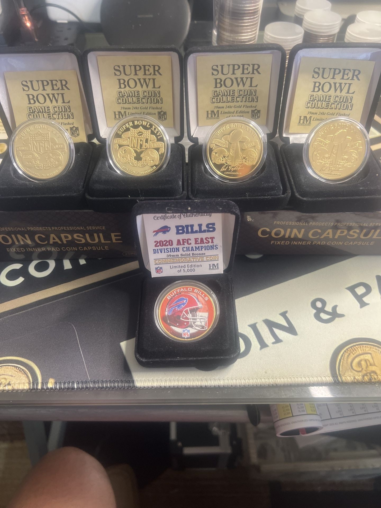 Super Bowl 25-28 Buffalo bills 24 kt coin and Buffalo bills 2020 AFC EAST CHAMPION Coin 24kt gold coin