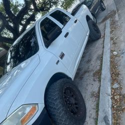2016 Ford E-350