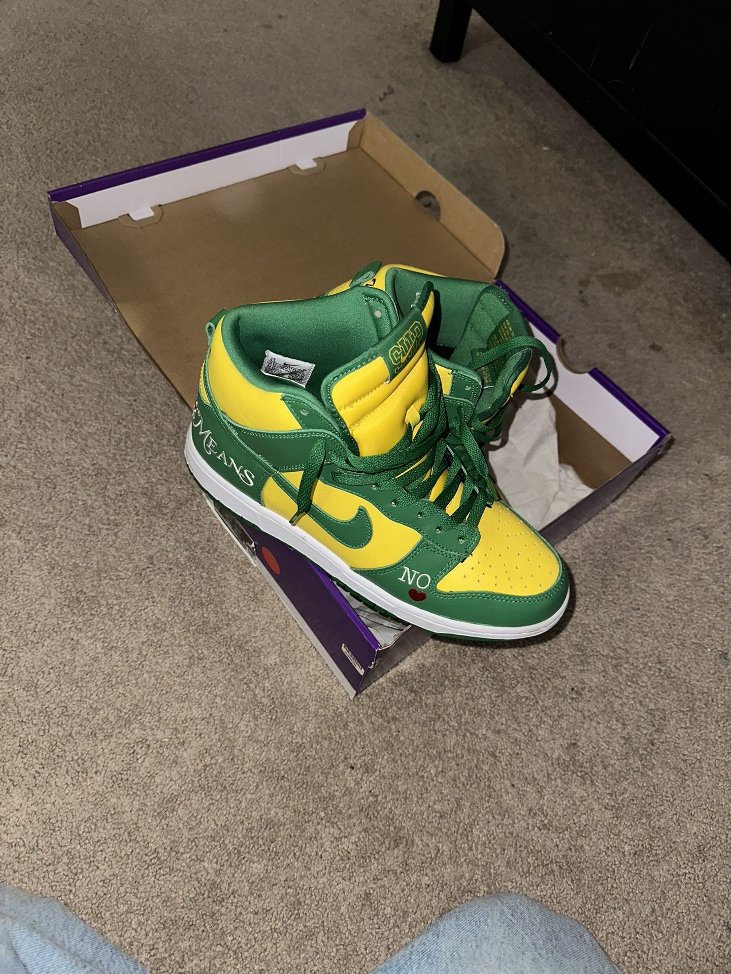 Nike x Brazil Supreme Dunks 