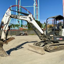 2015 BOBCAT E42 Excavator 