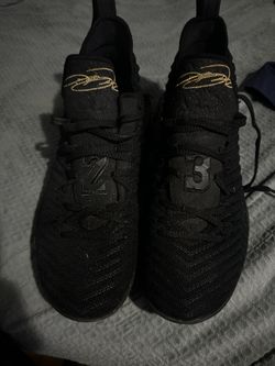 “I’M KING” LeBron 16