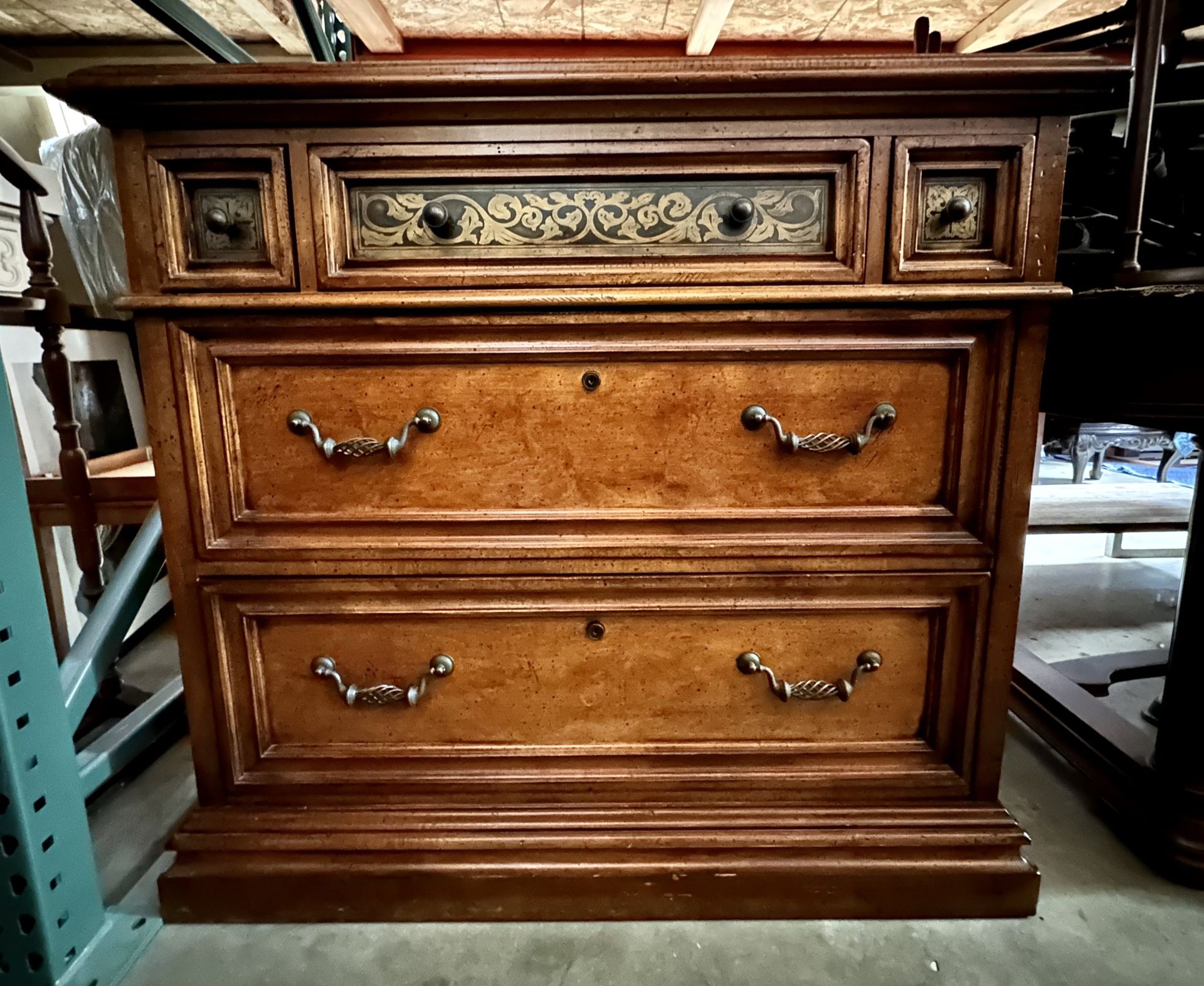 Stanley Filing Cabinet A/ Keys