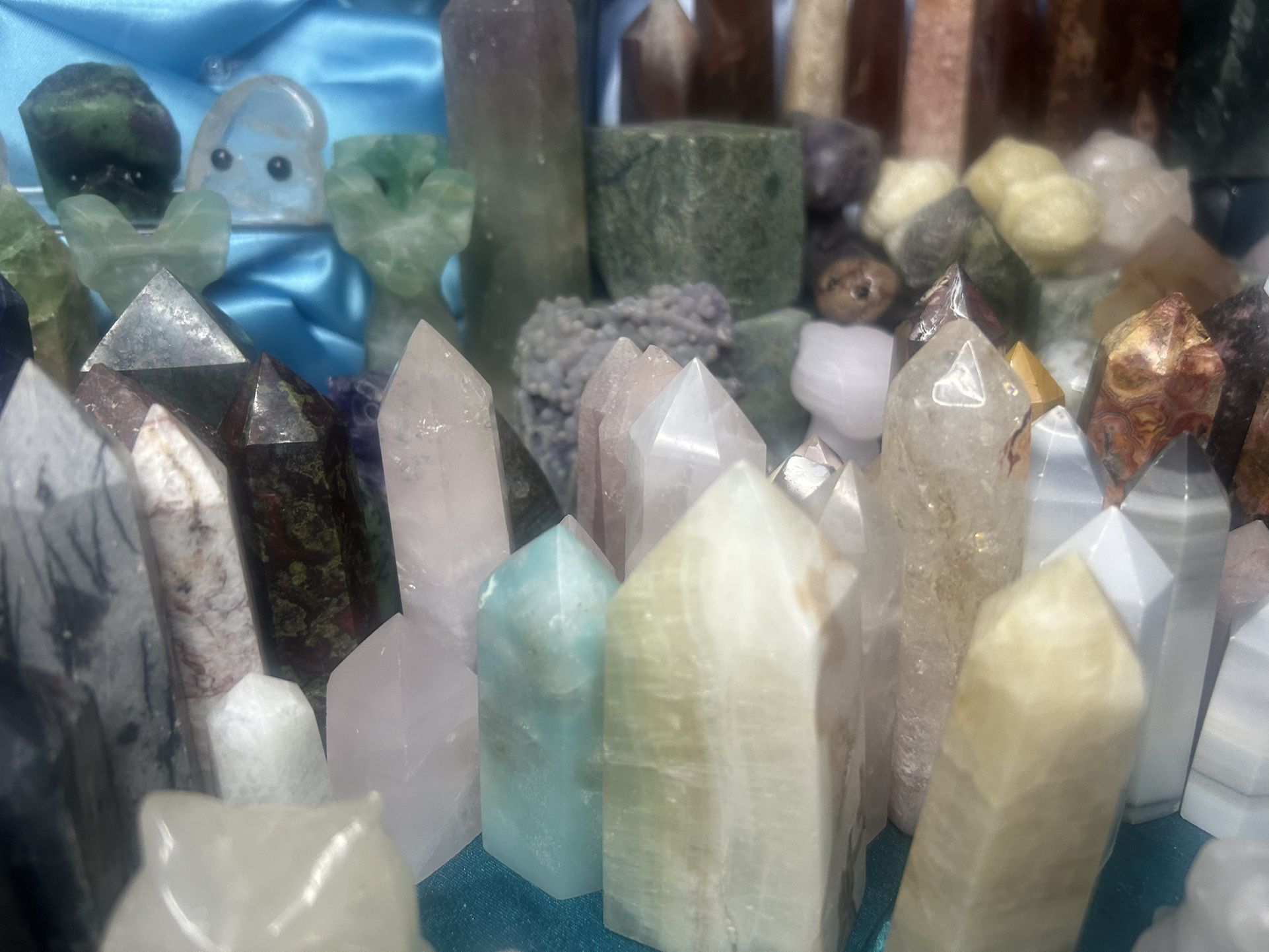 Crystals Quartz Agates And Jaspers