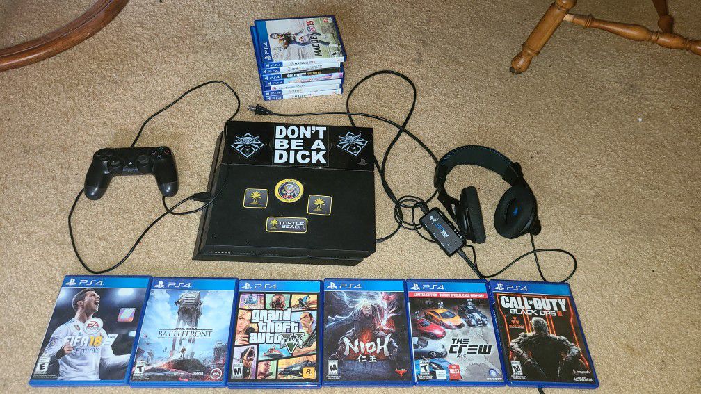 Black PS4 500GB W/ GREAT GAMES, HEADSET, & CONTROLLER