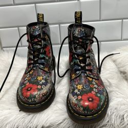 Doc Marten • Pascal Floral Boots size 6