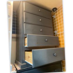Five Drawer Dresser