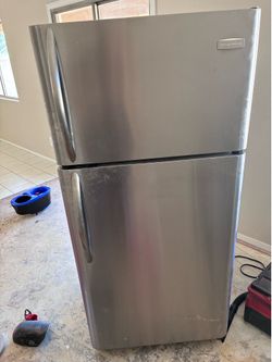 Frigidaire Fridge
