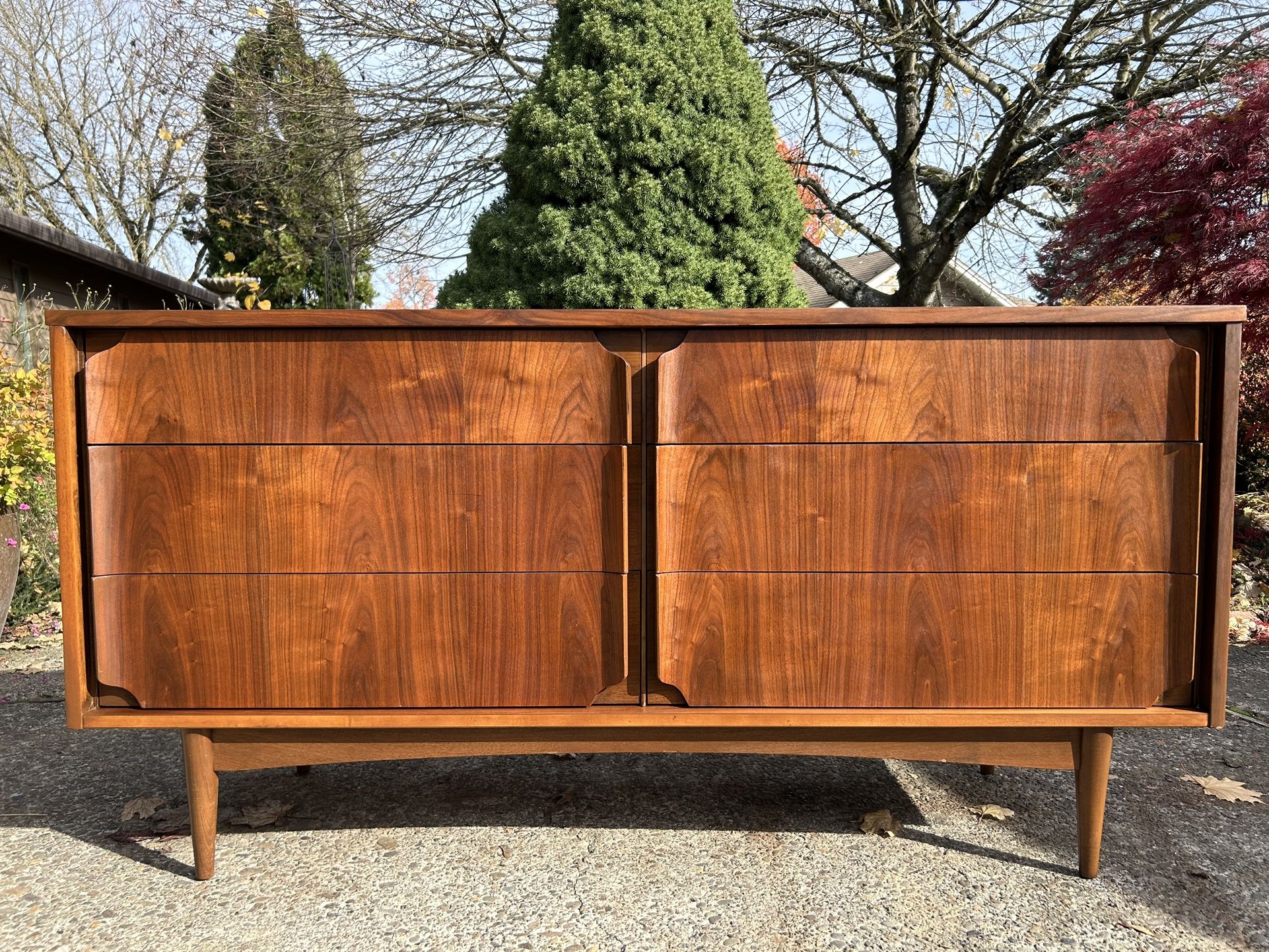 Broyhill Mid Century Vintage Walnut Dresser