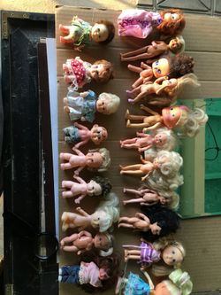 U D CO. INC VINTAGE MINI DOLL COLLECTION / Mattel
