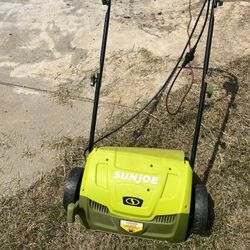 Sun Joe electric dethatcher and scarifier
