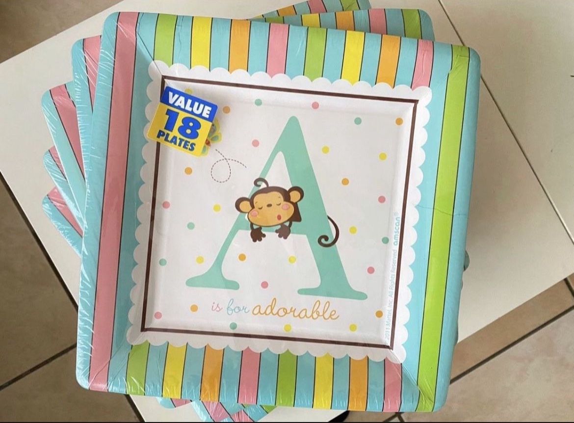 NEW 5 Packs of 18. 90 Plates Cute Baby Shower, Birthday, Gender Reveal Plates 10x10