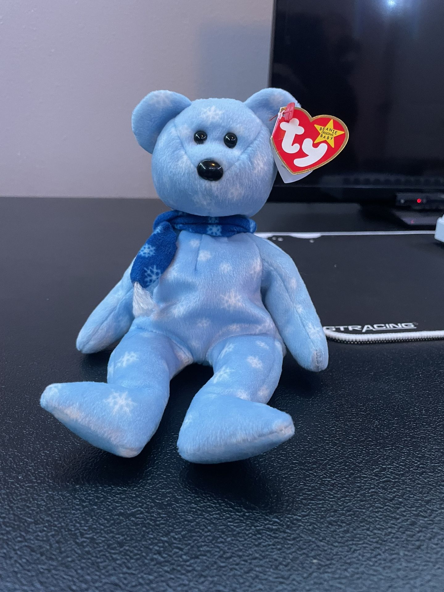 1999 holiday bear with errors