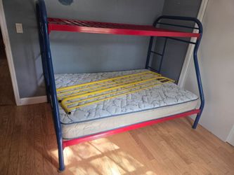 Metal Bunk Bed Frame with Mattress