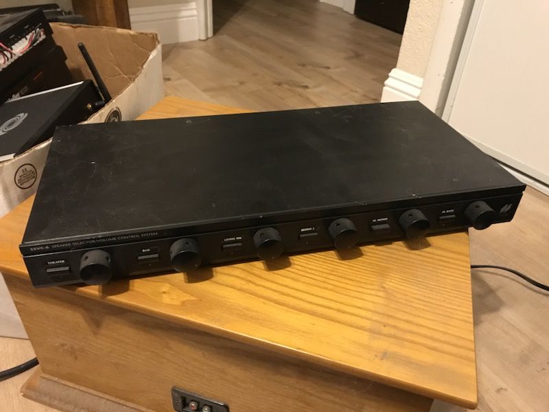 Niles SSVC-6 speaker selector/volume control system