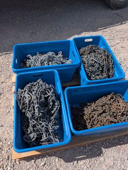 $500 total 18 semi tire snow chains and 7 semi trailer jacks