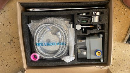 Shower System Kit with Valve and Hose