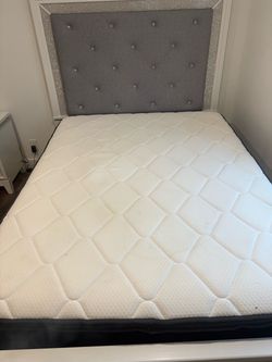 Queen Bed