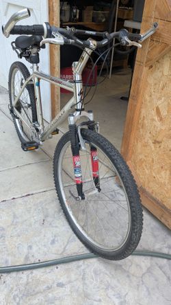 Specialized rockhopper comp FS