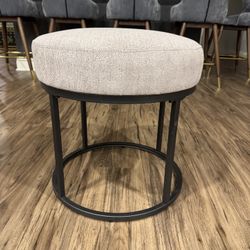 10 Cushion Top Stools - 1.5 Ft