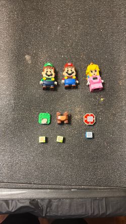 Super Mario and Fortnite legos