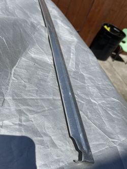 G body Molding