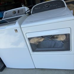 Washer And Dryer For $300