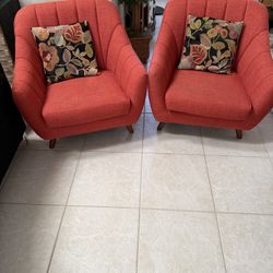 2 Comfy Side Chairs 