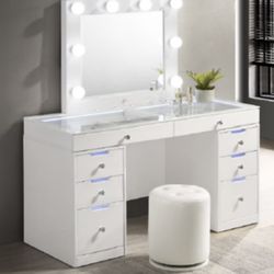 💋vanity With Stool And Led Lights❤️