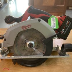 Milwaukee Tools Circular Saw 