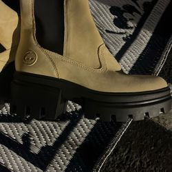Timberland  7 1/2 Boots