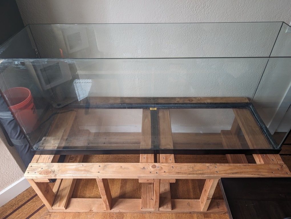 120 Gallon Aquarium + Stand