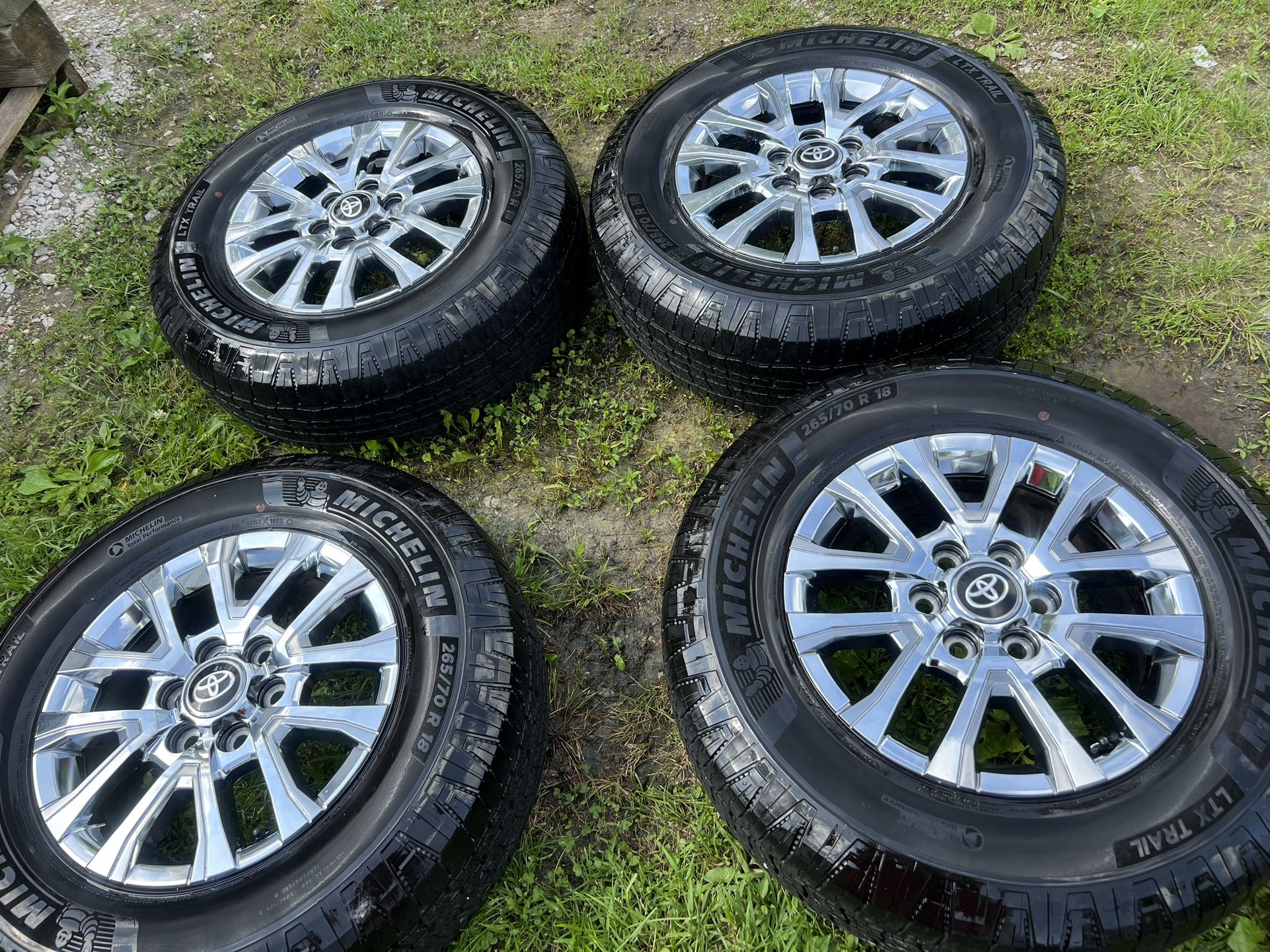 2025 Toyota Tacoma rims and tires