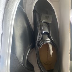 London Fog Memory Foam Slip-On Sneaker