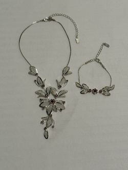 Costume Necklace & Bracelet 