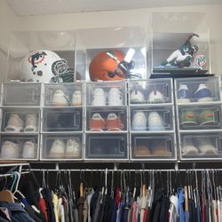 Show Collection Sports Memorabilia For Sale. Let Me Know What You Want We Can Talk About Pricing 