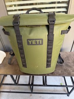 YETI Hopper Backpack Soft Cooler